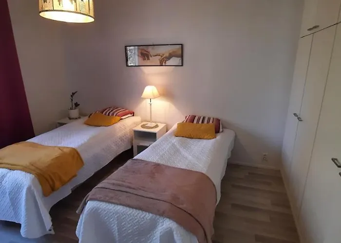 Δωμάτια σε οικογενειακή κατοικία In Polar Circle *